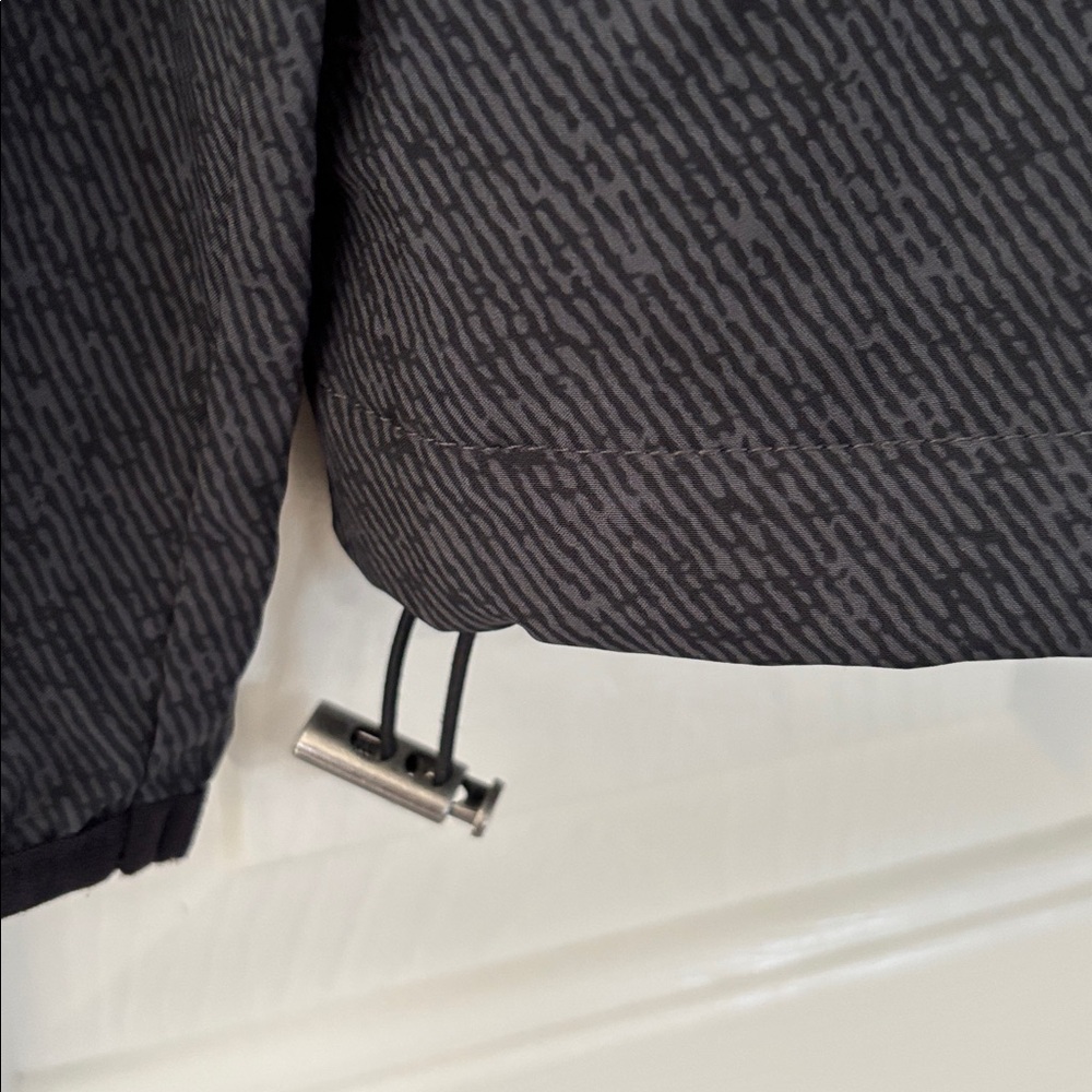 Vuori Black & Gray Pattern Pullover Windbreaker H… - image 6